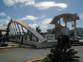 Puente Peatonal Americana — Kennedy