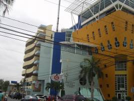 Gold's Gym